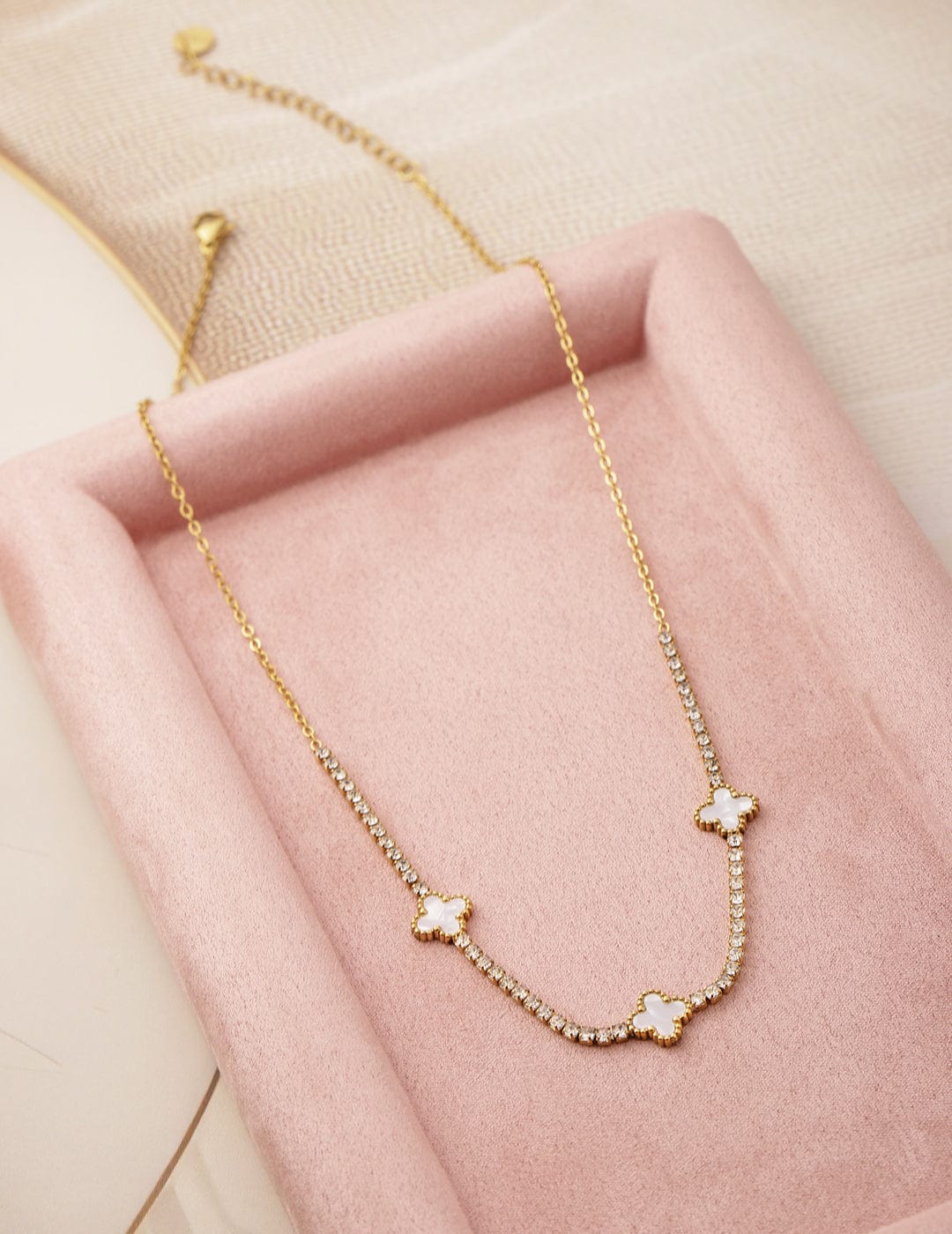 18K Gold-Plated Stainless Steel Tarnish-Free Waterproof Clover Pendant Necklace