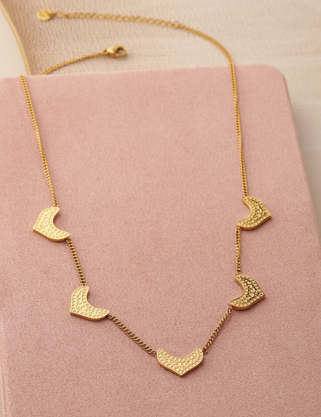18K Gold Plated Stainless Steel Tarnish-Free Waterproof Statement Necklace and Chains
