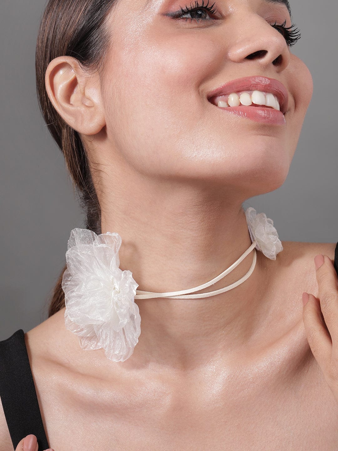 Rubans Elegant Off-White Floral Organza Choker Necklace - Fashionable Statement Jewelry