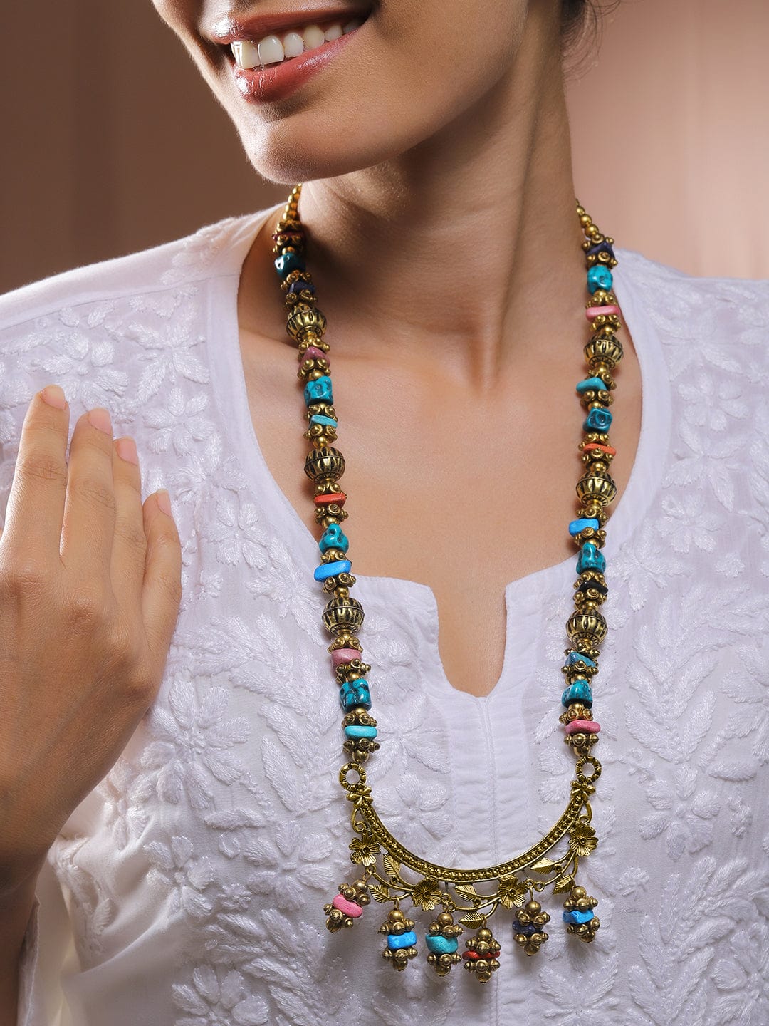 Rubans Oxidized Silver-Plated Multicolor Carved Beads Bohemian Necklace with Crescent Pendant
