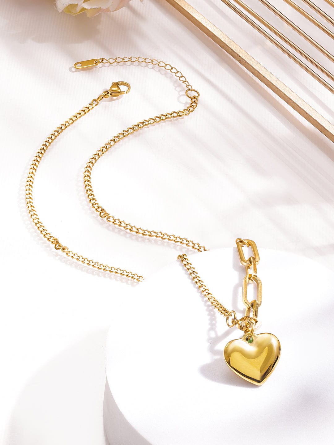 Rubans Voguish 18K Gold-Plated Stainless Steel Tarnish Free Waterproof Heart Pendant Link Chain Necklace