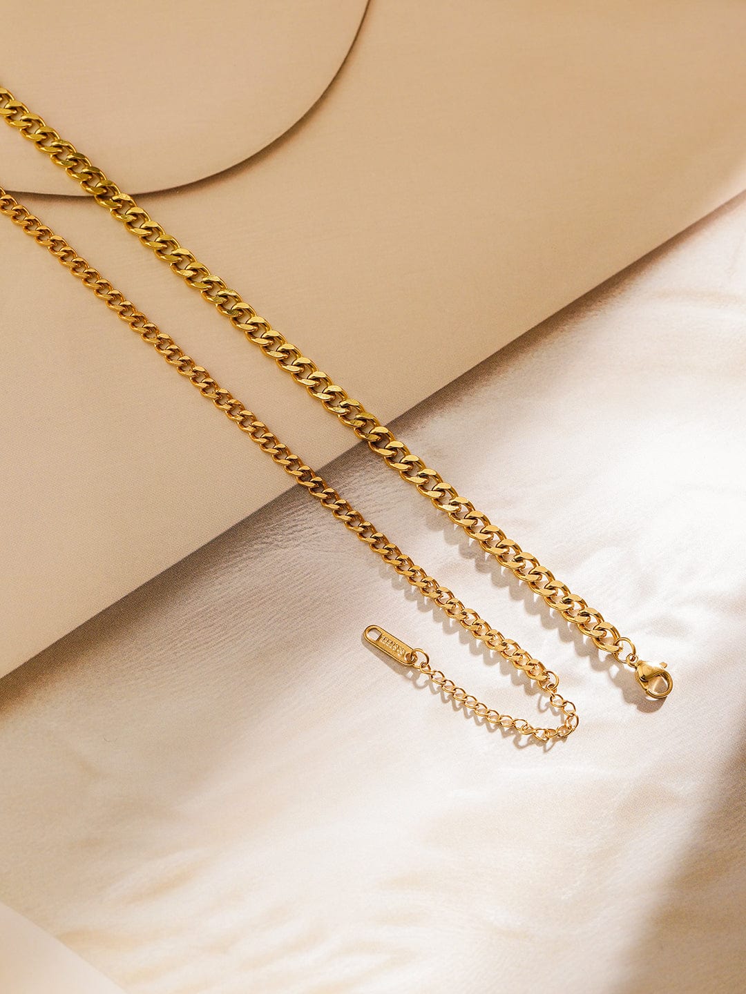 Rubans 18K Gold-Plated Stainless Steel Tarnish-Free Waterproof Pearl Detail Curb Necklace