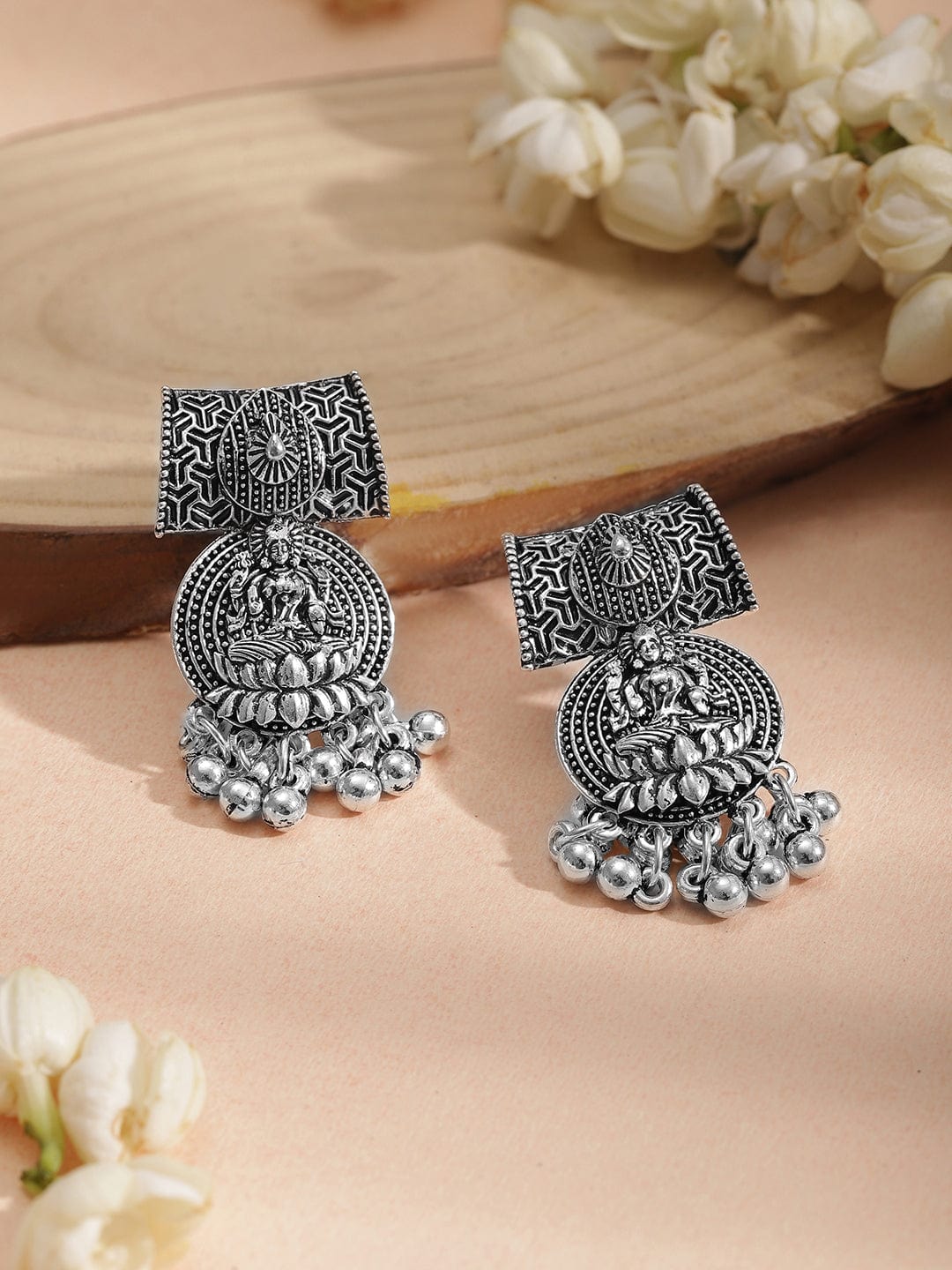 Rubans Oxidized Silver-Plated Traditional Goddess Lakshmi Coin Necklace Set with Beads