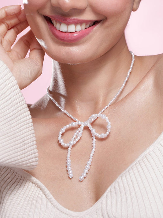 White Pearl Bow Necklace with Silver-Plated Clasp