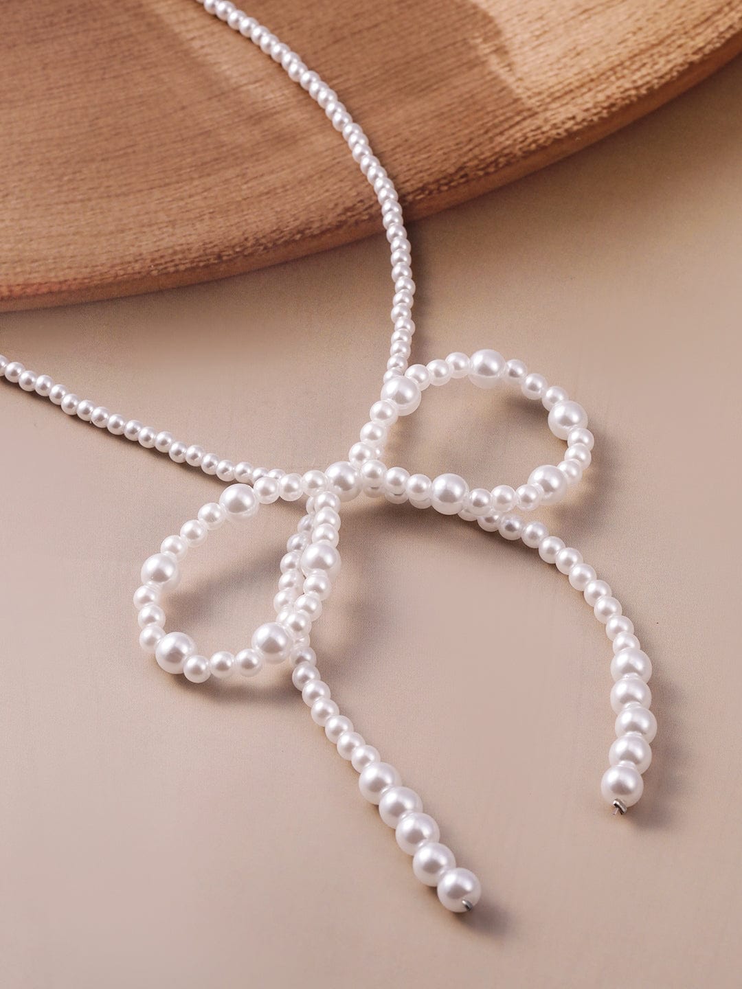 White Pearl Bow Necklace with Silver-Plated Clasp